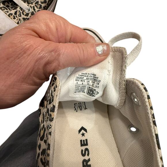 Converse Women’s Size 8 Leopard Print Lace-Up Sneakers - Picture 8 of 8